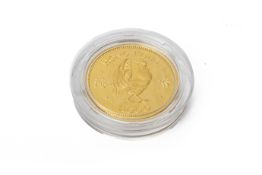 A HONG KONG $1000 GOLD PROOF NEW YEAR COIN, 1981 COCKEREL