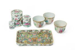 A GROUP OF CHINESE CANTON FAMILLE ROSE PORCELAIN ITEMS