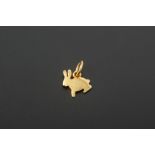 A GOLD RABBIT SHAPED CHARM BY DODO POMELLATO