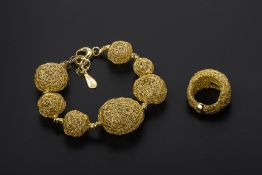 AN ITALIAN GOLD BRACELET AND RING BY ORLANDO ORLANDINI