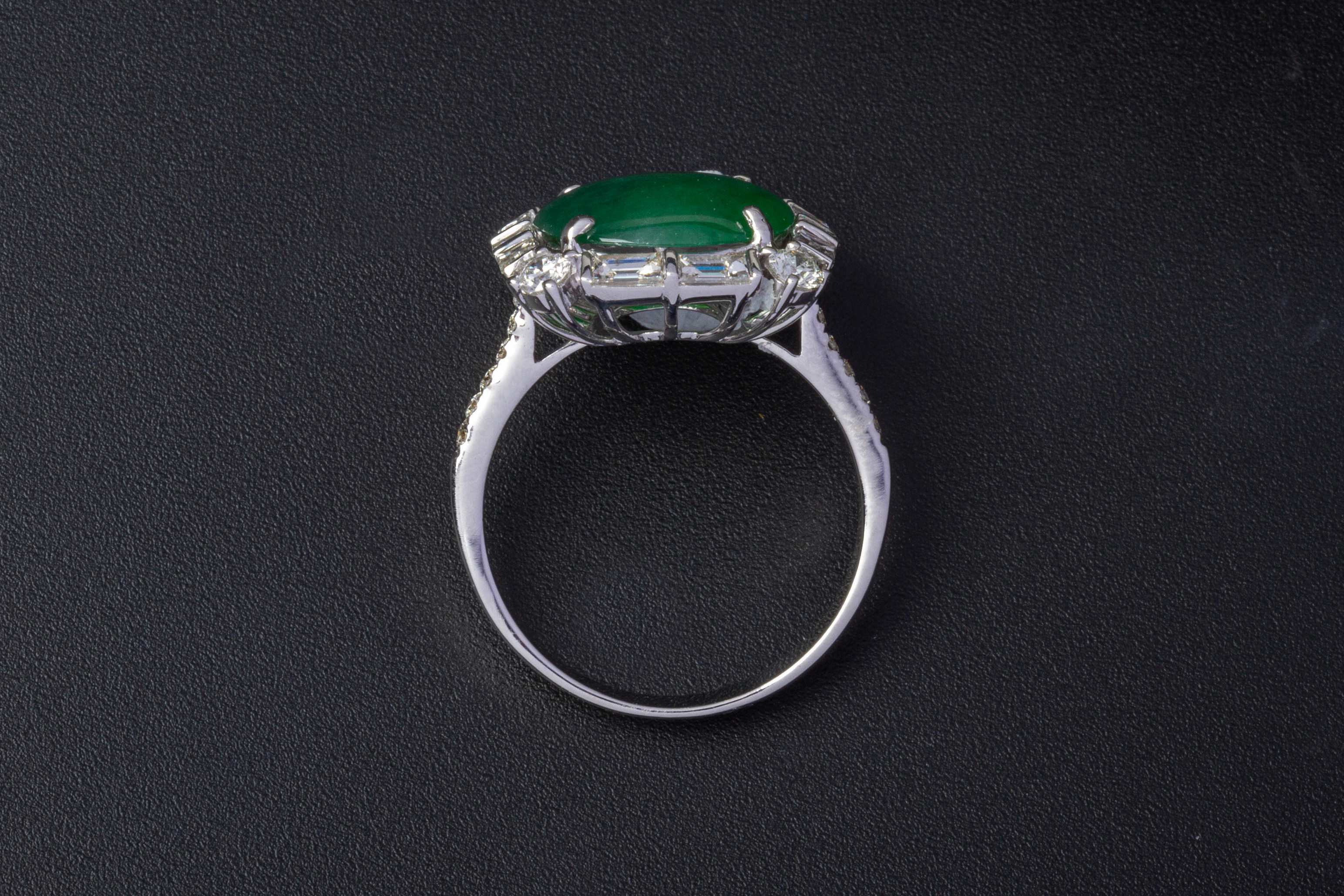 A TYPE A JADEITE AND DIAMOND RING - Image 3 of 4