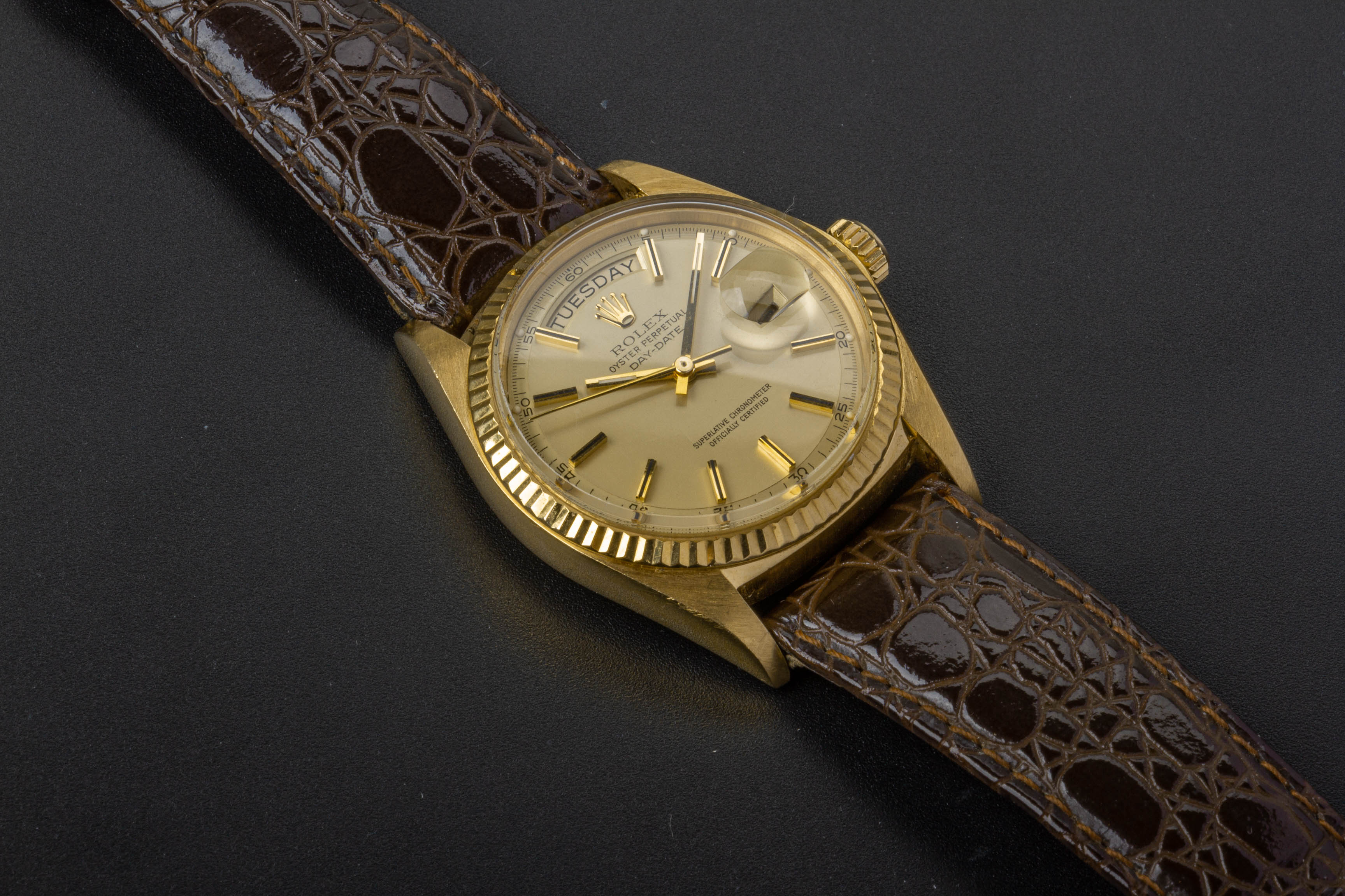 A ROLEX GOLD OYSTER PERPETUAL DAY DATE AUTOMATIC WRISTWATCH - Image 2 of 2