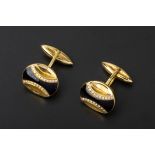 A PAIR OF GOLD CUFFLINKS BY ROYAL INSIGNIA