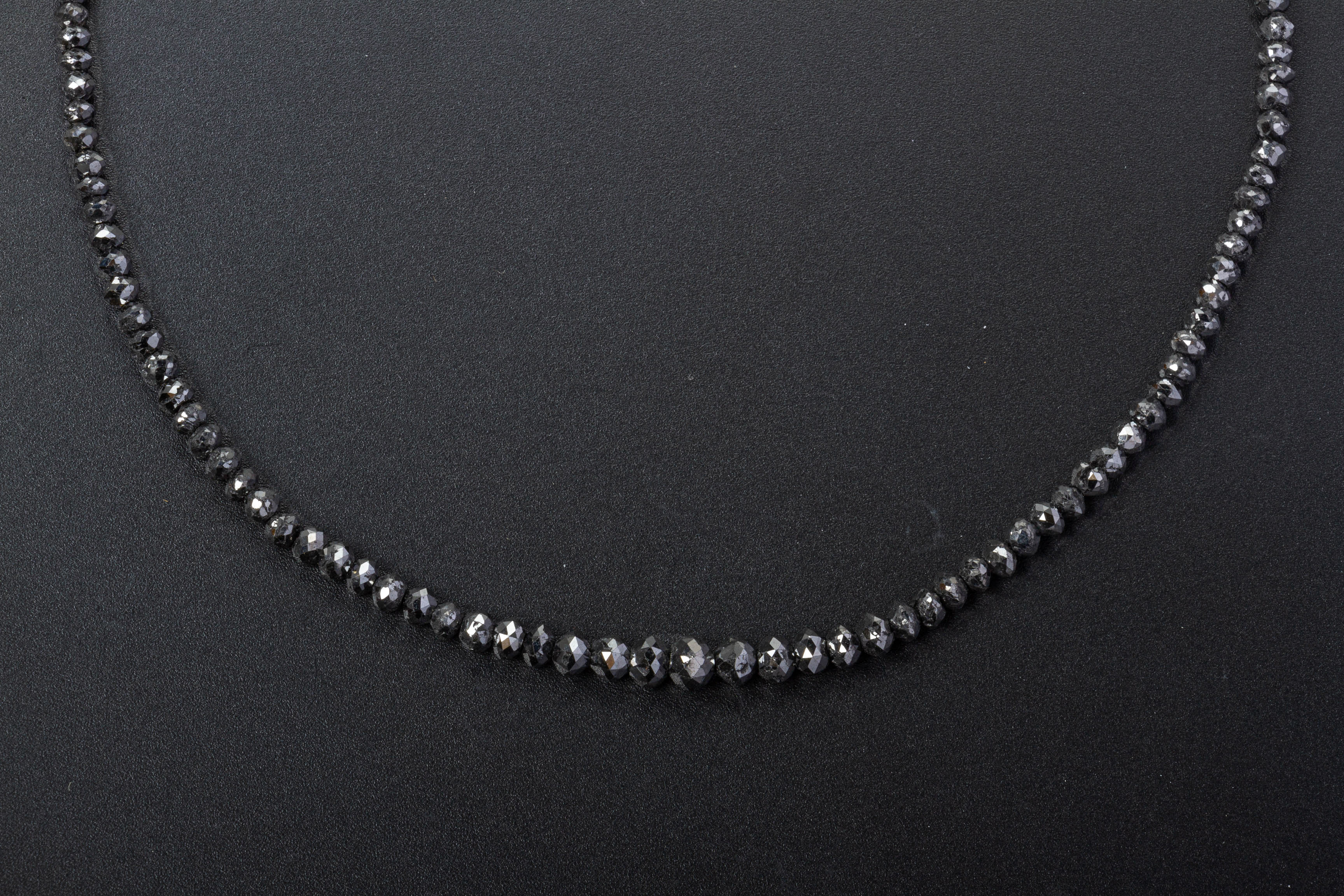 A BLACK DIAMOND NECKLACE - Image 2 of 3