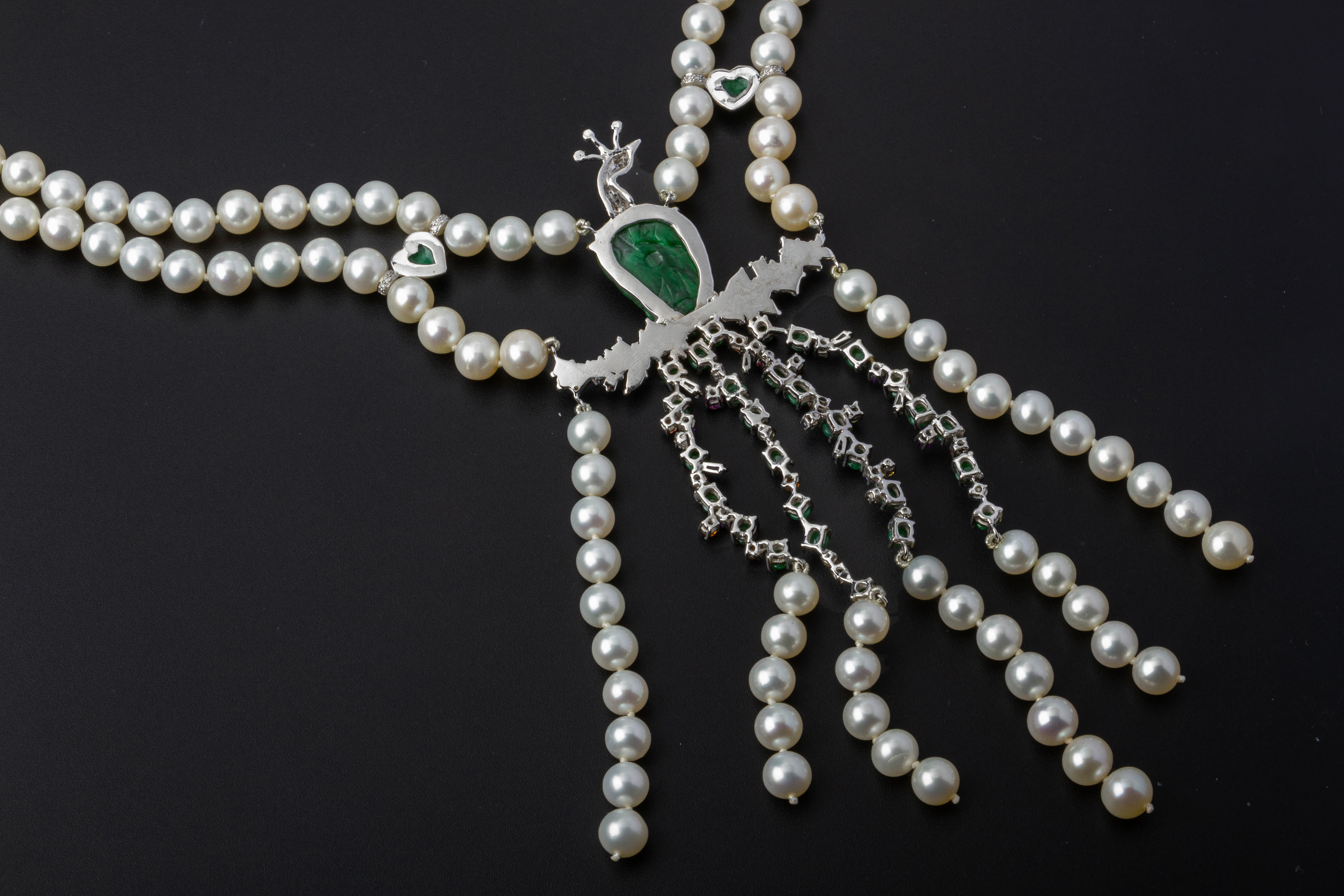 A CULTURED PEARL, JADE AND DIAMOND NECKLACE - Image 5 of 5