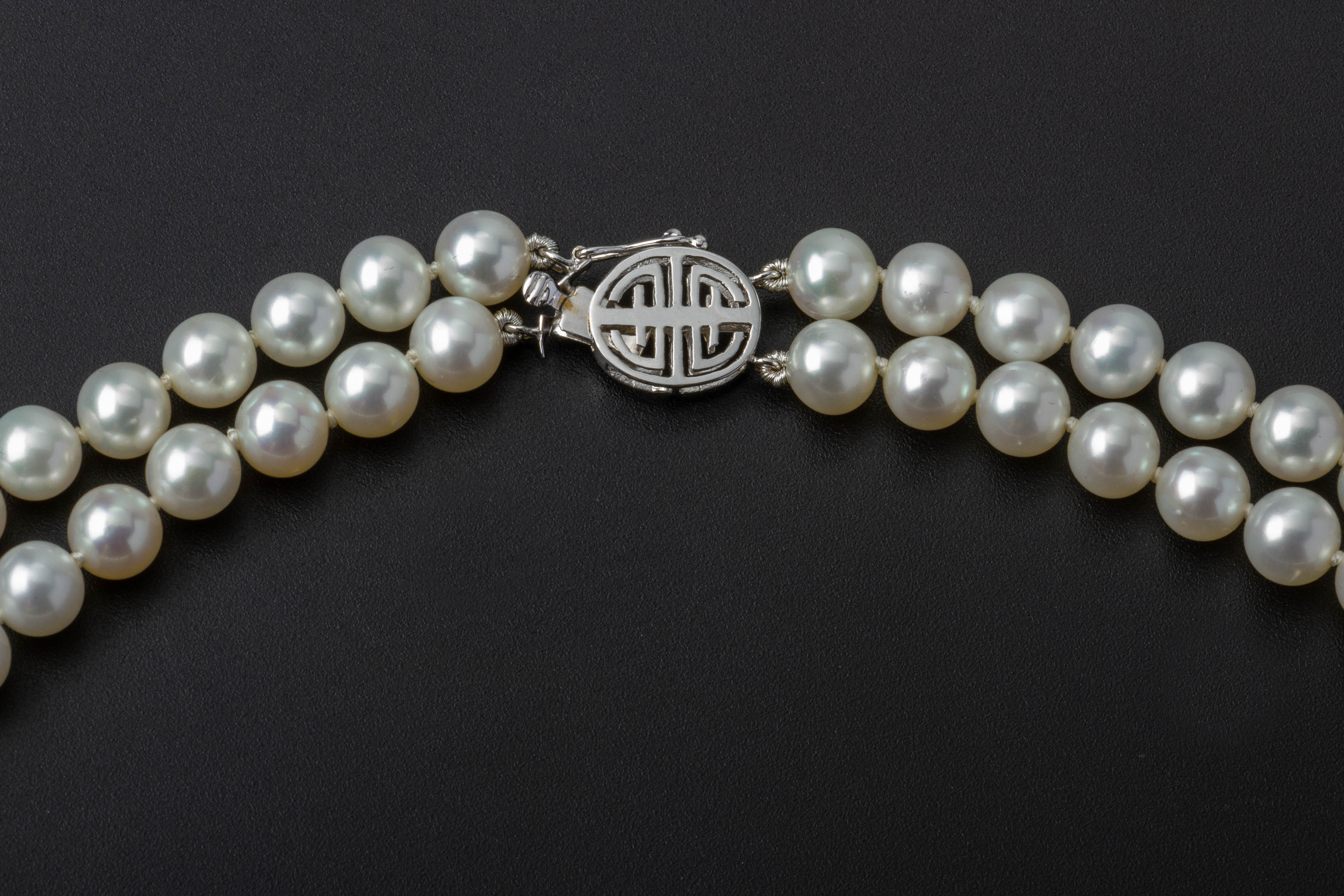 A CULTURED PEARL, JADE AND DIAMOND NECKLACE - Image 4 of 5