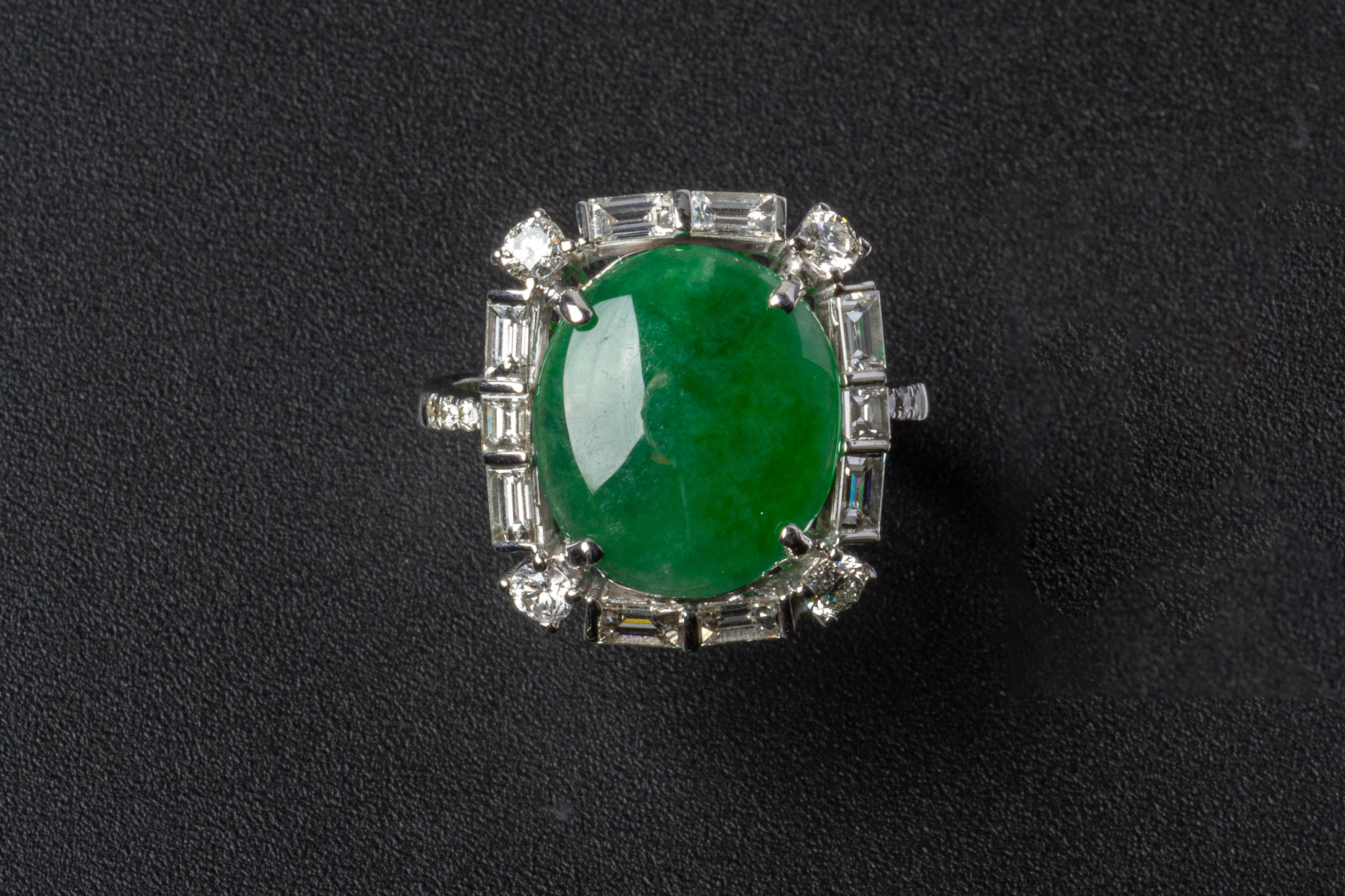 A TYPE A JADEITE AND DIAMOND RING - Image 2 of 4
