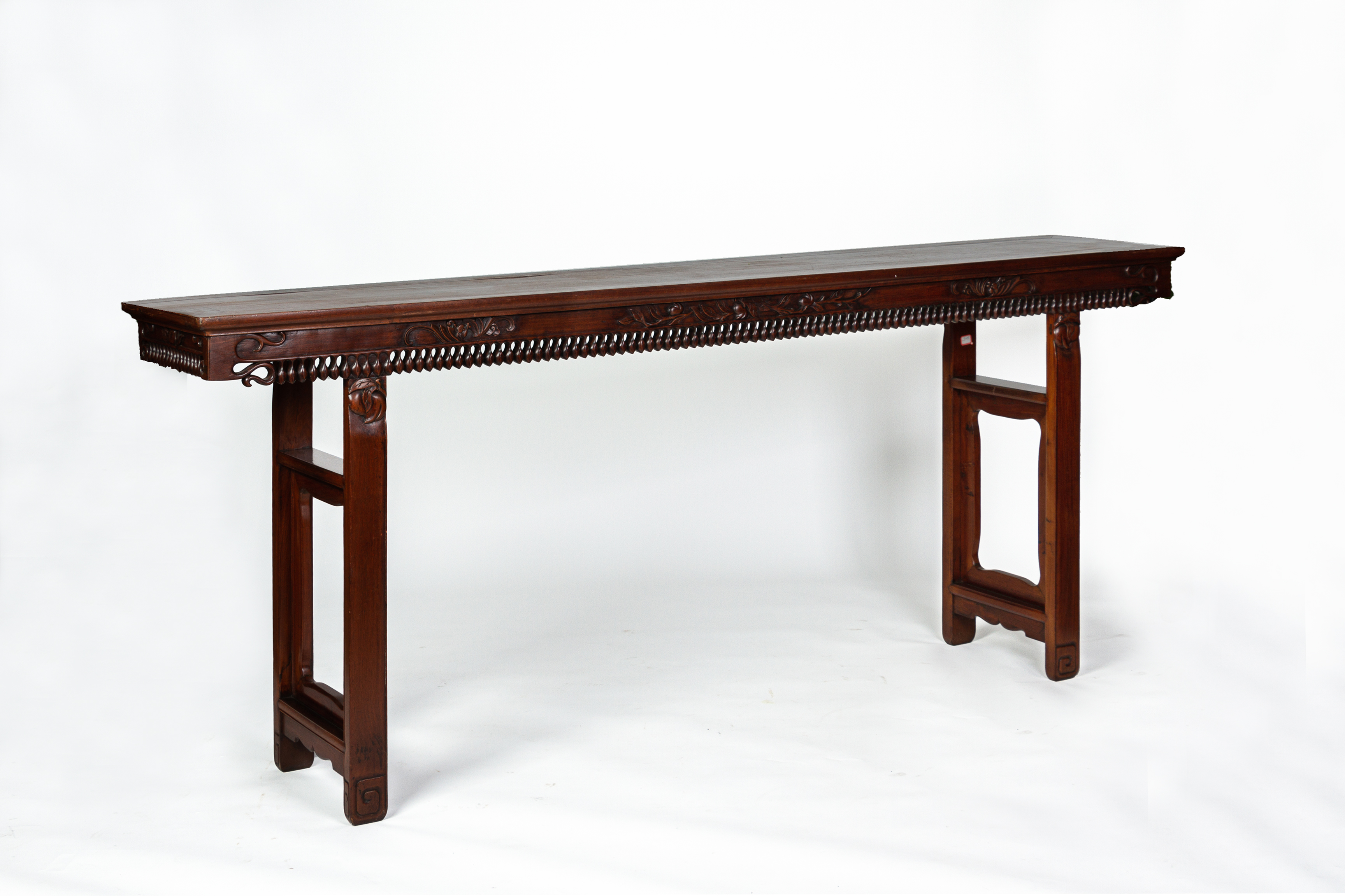 A LARGE CHINESE CARVED HARDWOOD ALTAR TABLE - Image 4 of 4