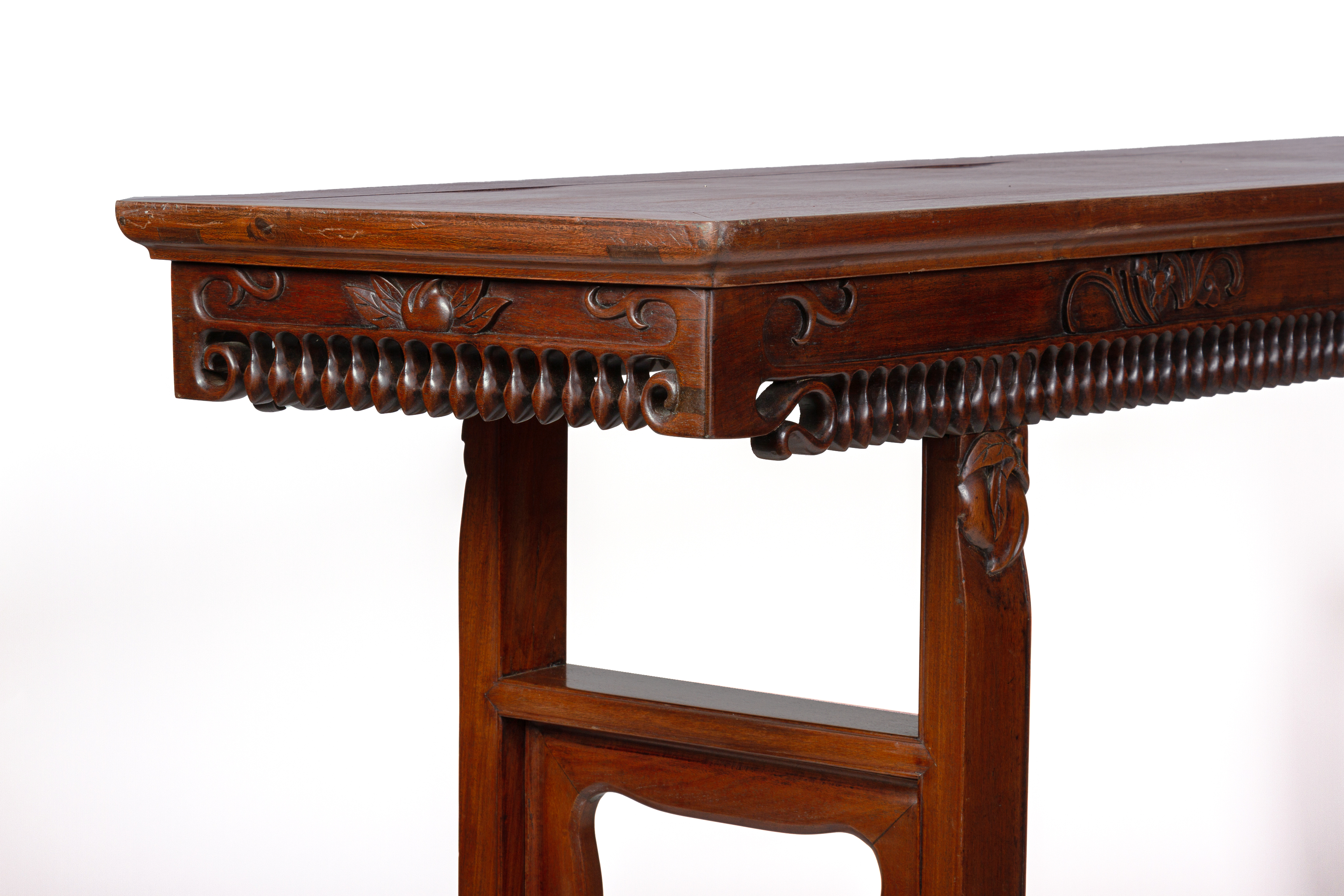 A LARGE CHINESE CARVED HARDWOOD ALTAR TABLE - Image 2 of 4