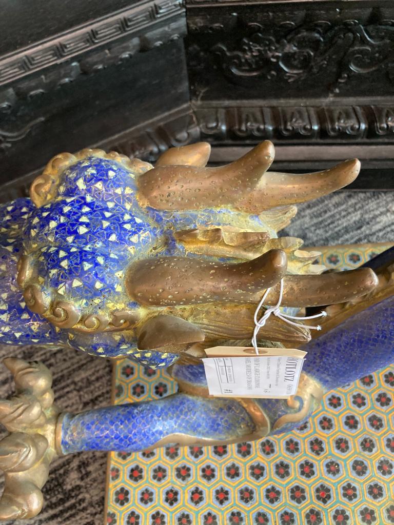 A PAIR OF LARGE CLOISONNE ENAMEL MODELS OF DRAGONS - Image 4 of 37