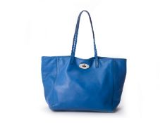 A MULBERRY DORSET NAPPA SOFT BLUE TOTE