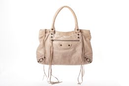 A BALENCIAGA 'CLASSIC CITY' BEIGE LEATHER HANDBAG