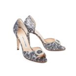 A PAIR OF MANOLO BLAHNIK HEELS EU37