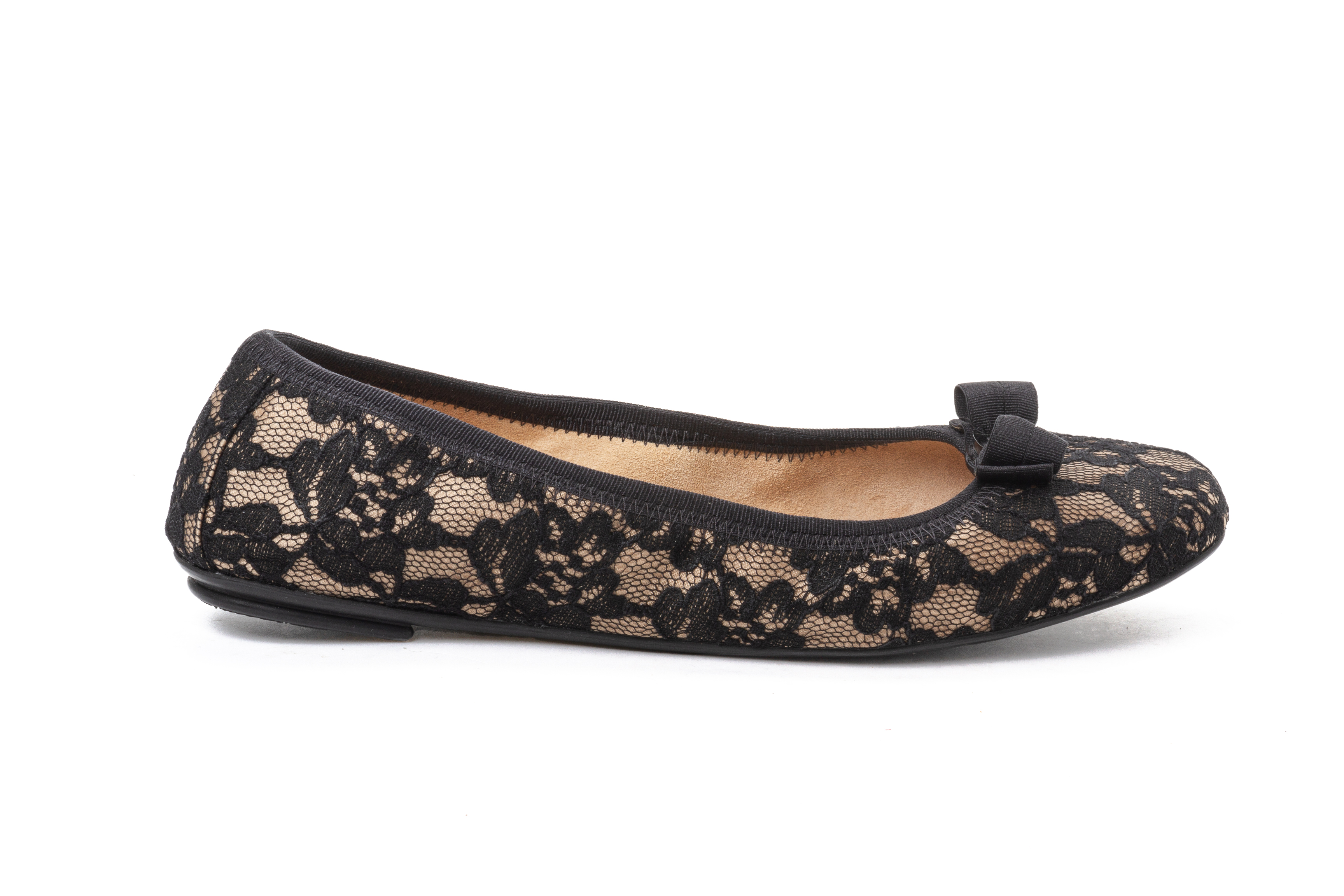 A PAIR OF SALVATORE FERRAGAMO LACE PUMPS EU37.5/38 - Image 2 of 3