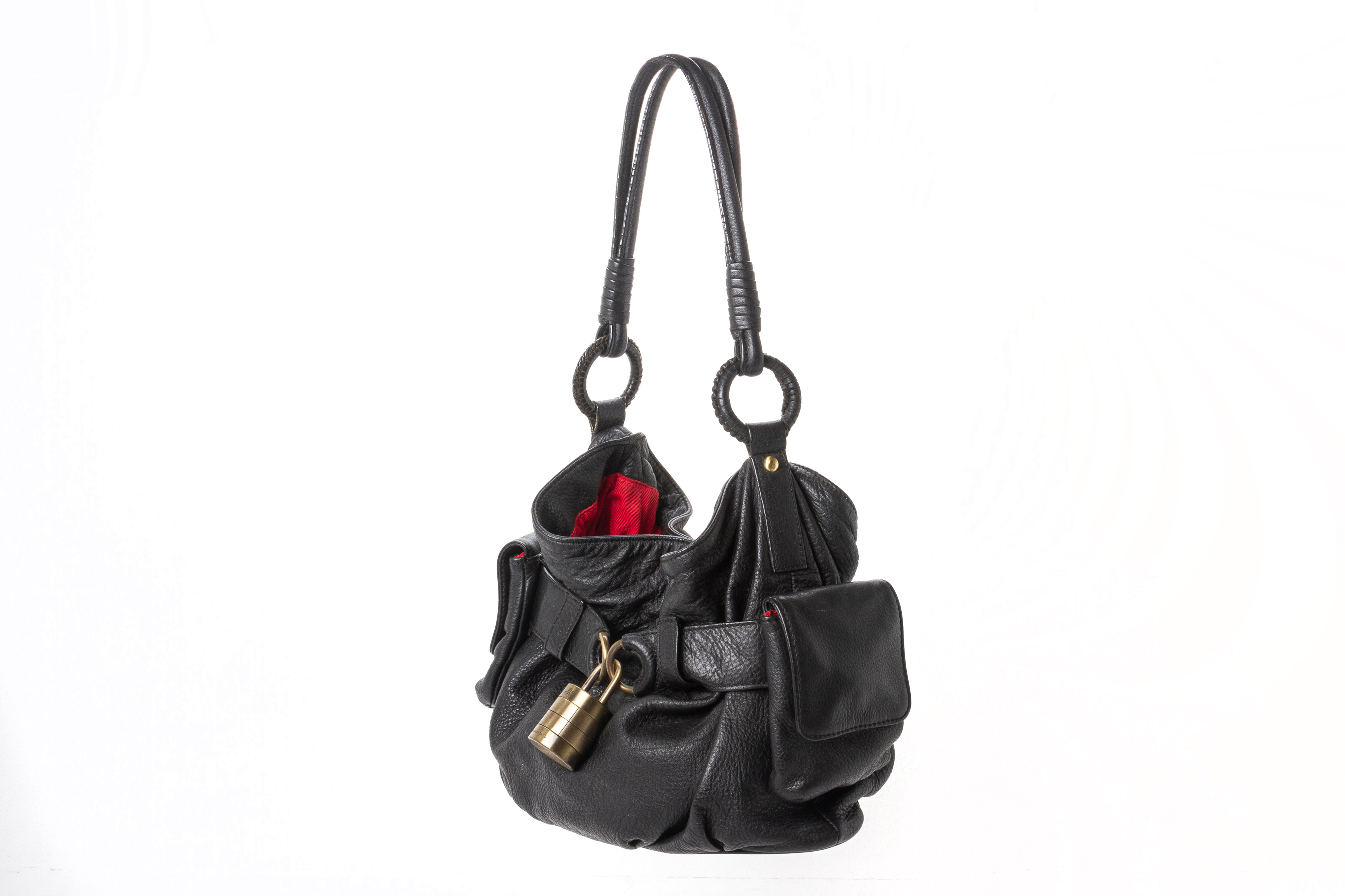 A SHANGHAI TANG BLACK LEATHER HANDBAG - Image 6 of 8