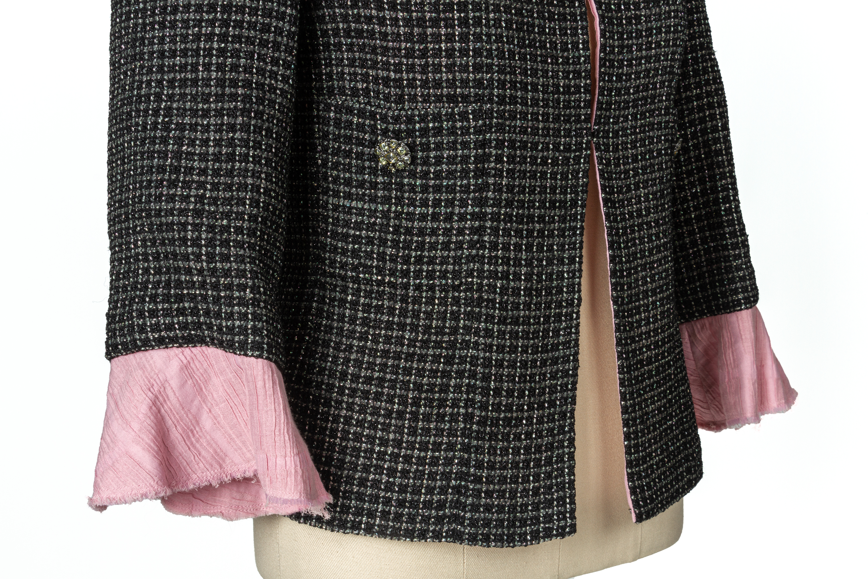 A CHANEL TWEED SUIT JACKET - Image 3 of 3