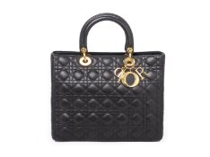 A LADY DIOR BLACK LEATHER HANDBAG