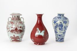 THREE CHINESE PORCELAIN VASES