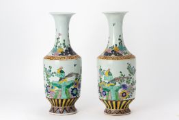 A PAIR OF FAMILLE ROSE PORCELAIN VASES