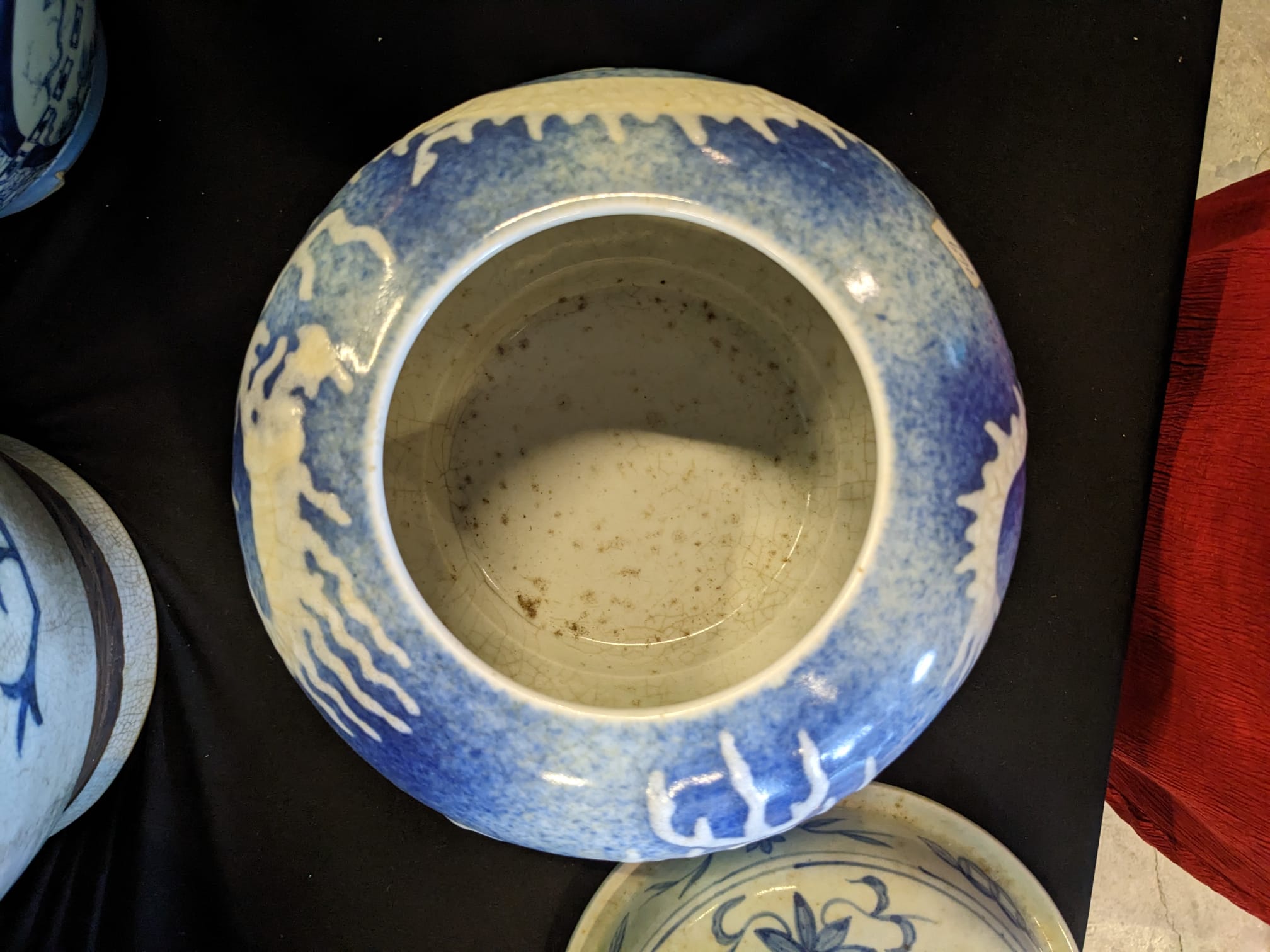 GROUP OF BLUE AND WHITE PORCELAIN ITEMS - Image 12 of 28