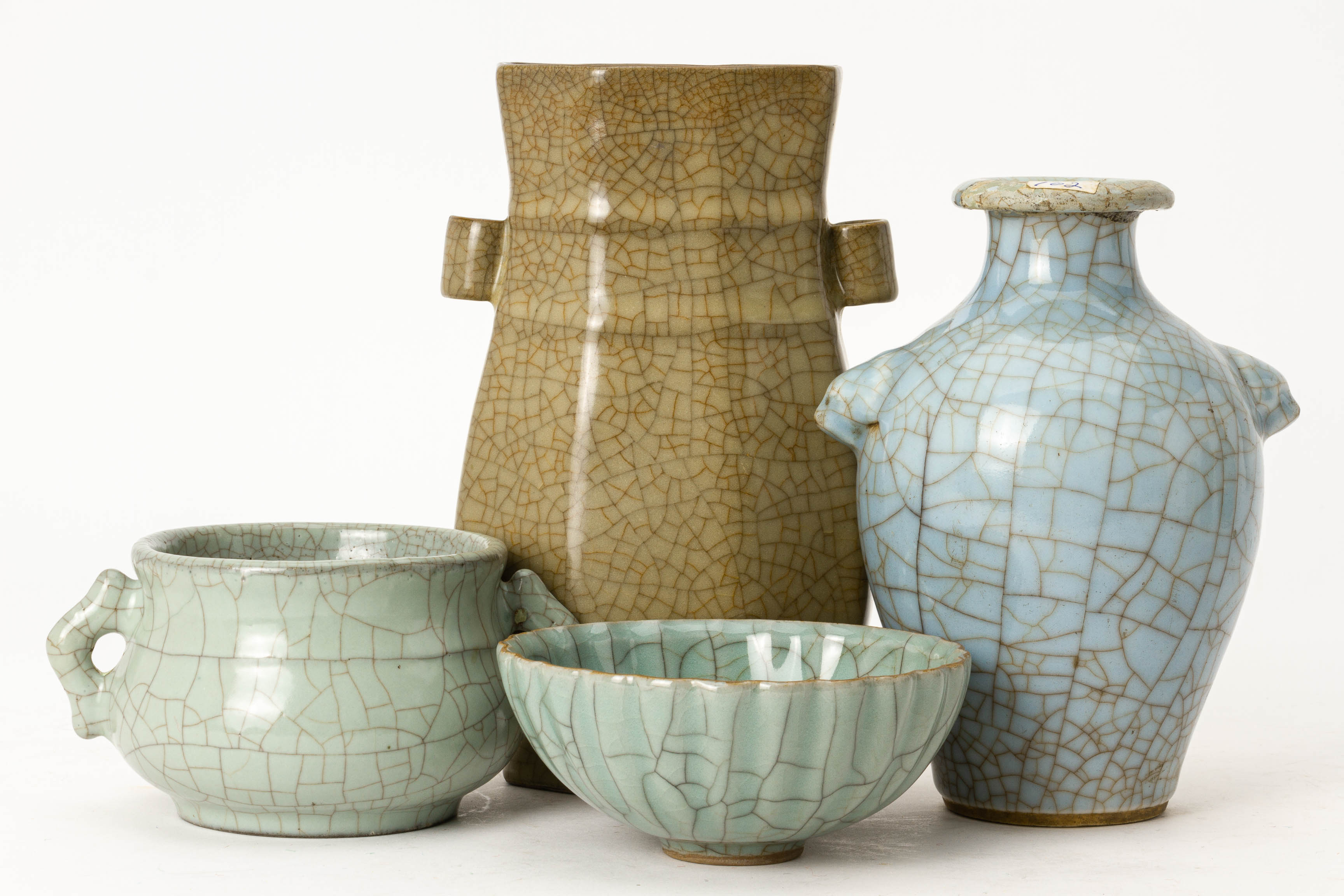 A GROUP OF SEVEN CHINESE CRACKLE GLAZED CERAMICS - Image 3 of 3