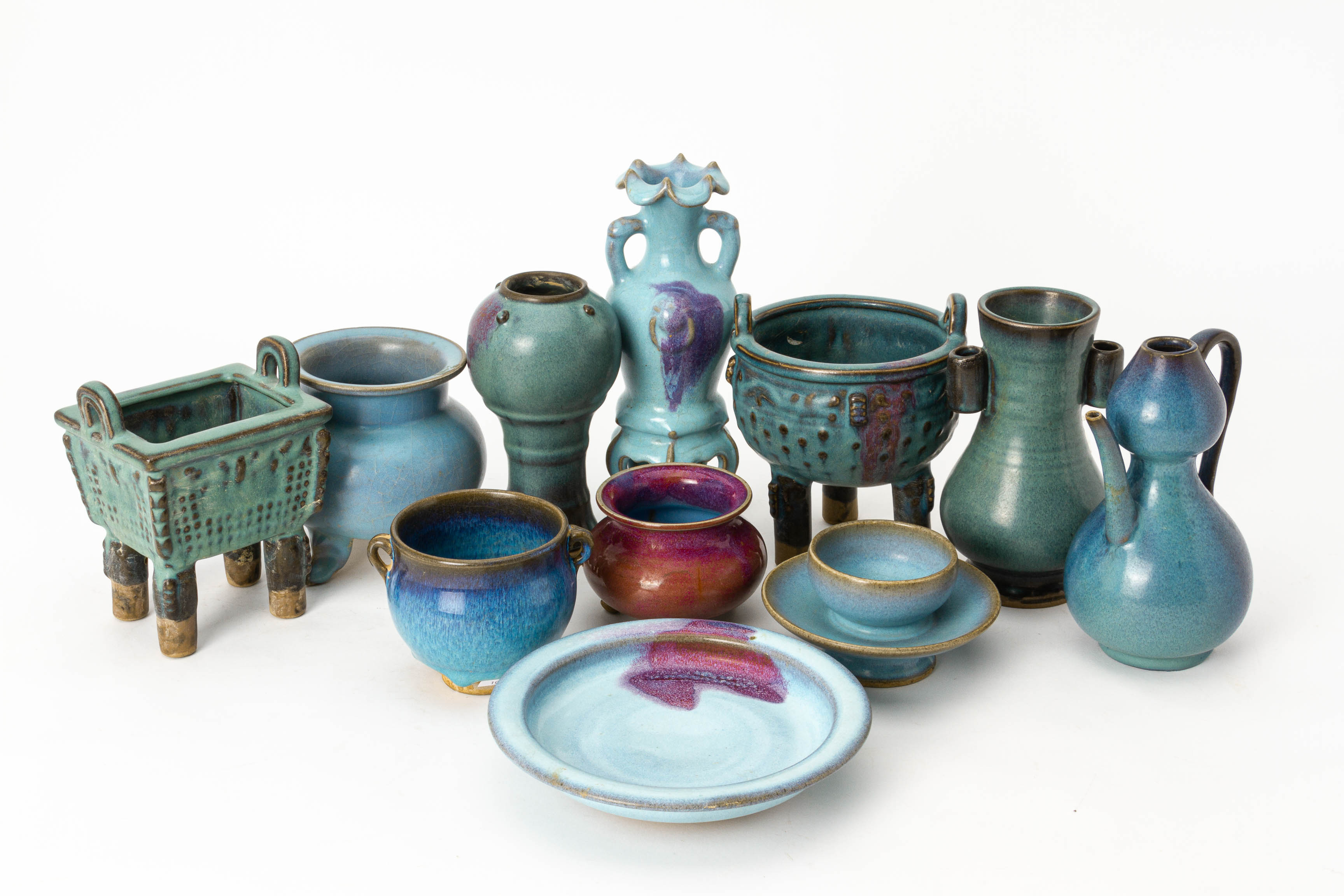 A GROUP OF ELEVEN JUN STYLE CERAMICS