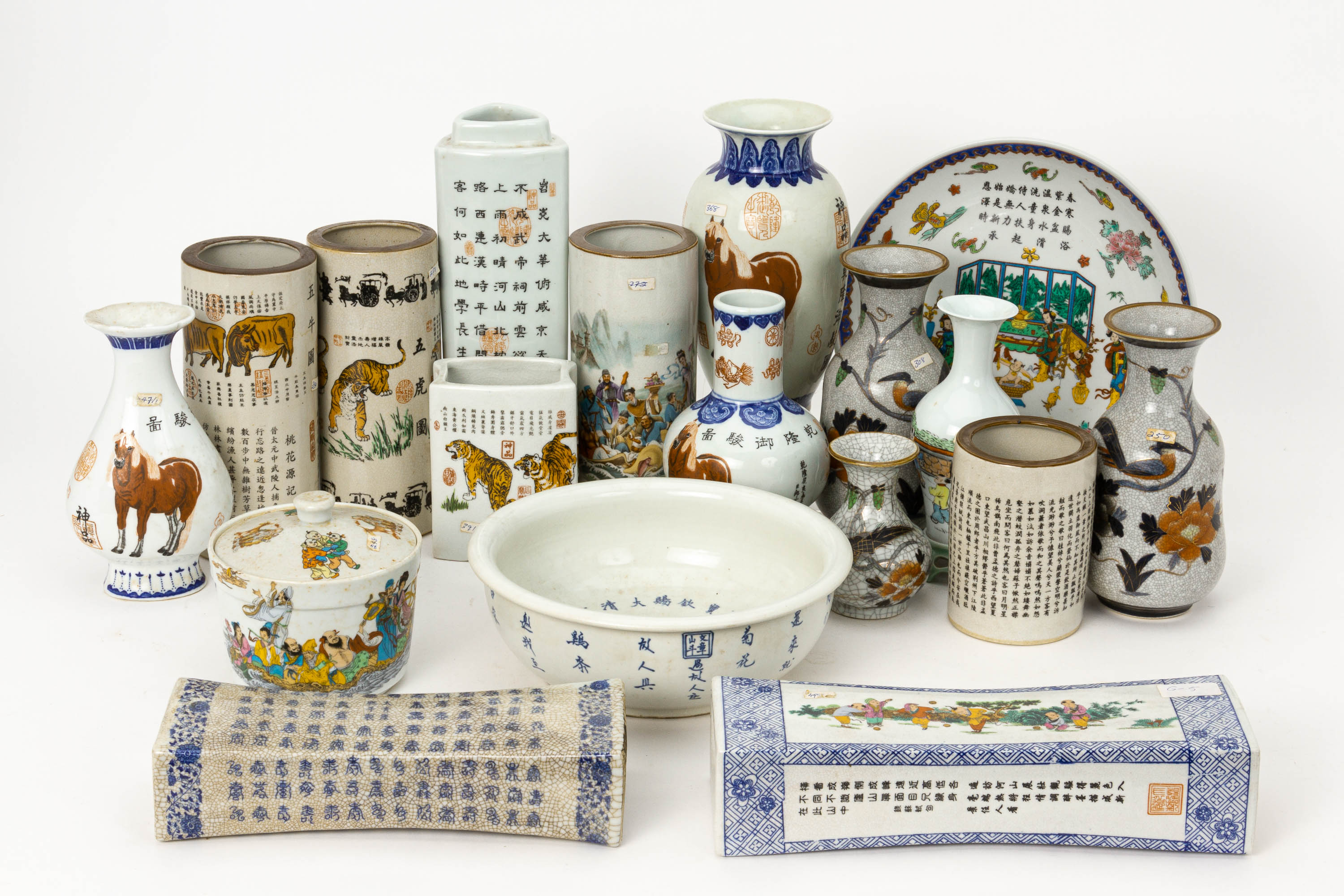 A LARGE GROUP OF CHINESE TRANSFER PRINTED CERAMICS