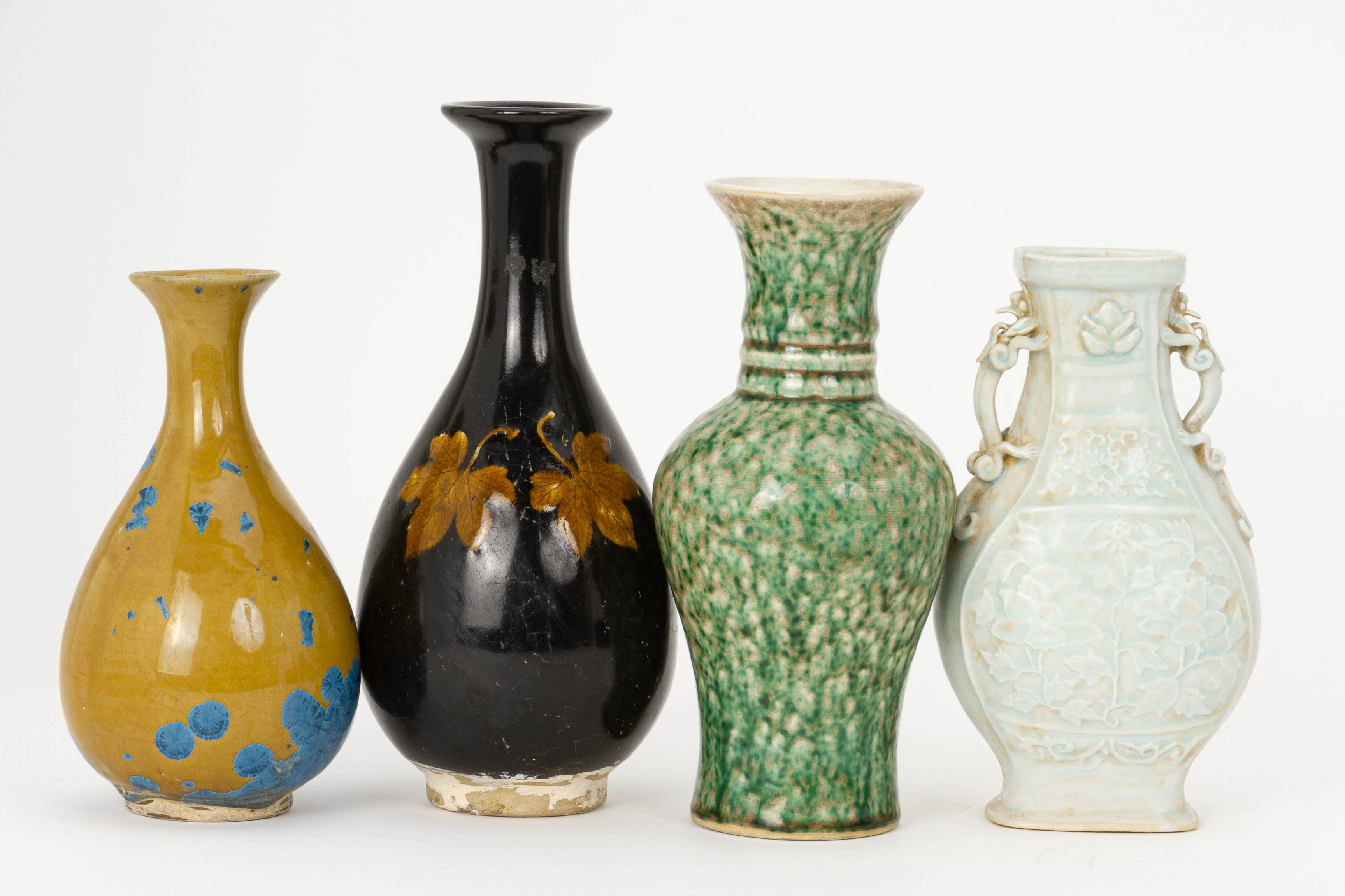 A GROUP OF EIGHT ASSORTED CHINESE CERAMIC VASES - Image 2 of 3