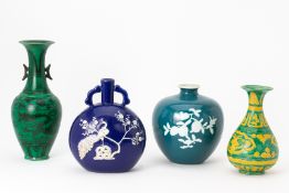 A GROUP OF FOUR CHINESE CERAMIC ITEMS