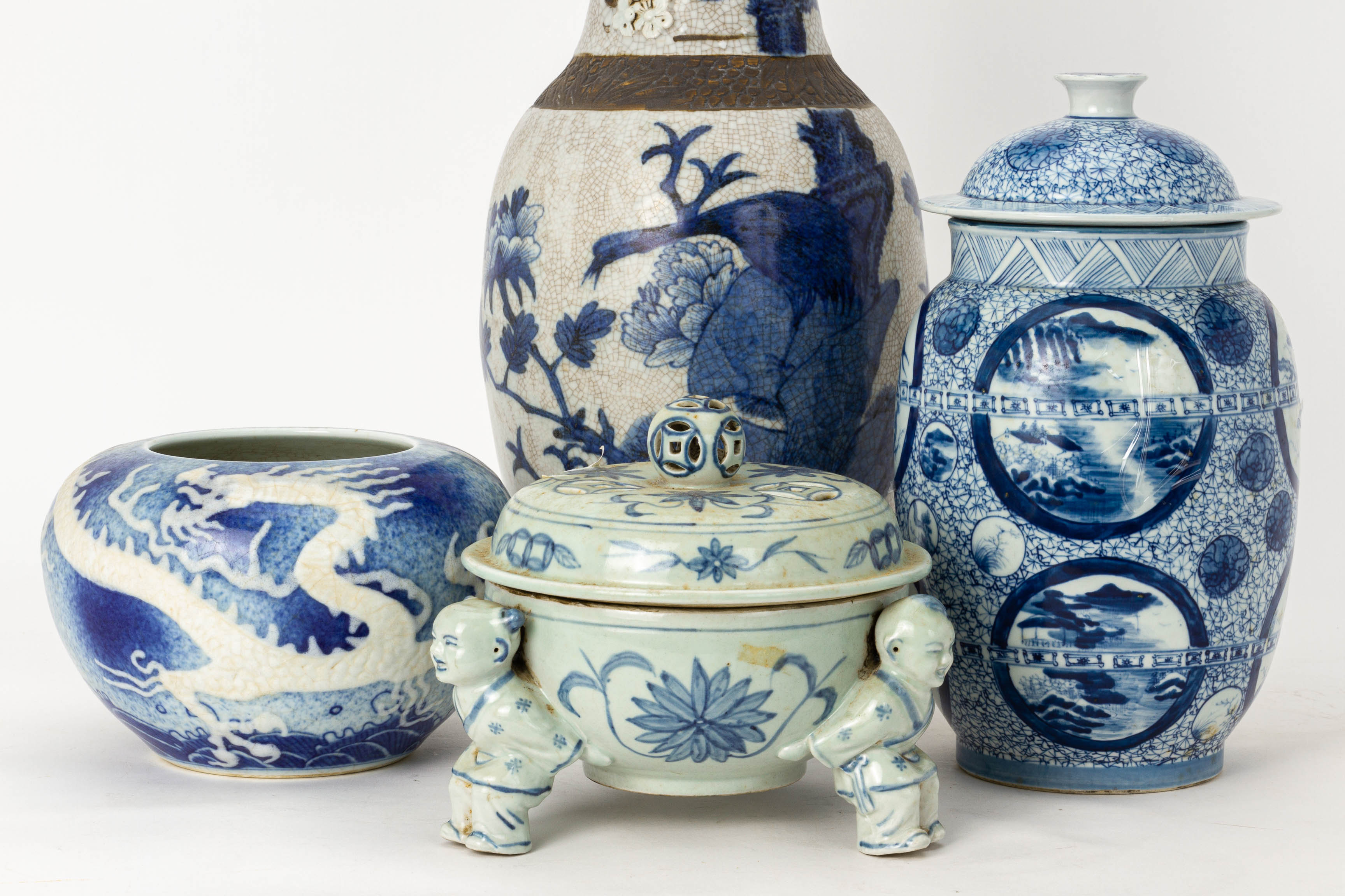 GROUP OF BLUE AND WHITE PORCELAIN ITEMS - Image 2 of 28