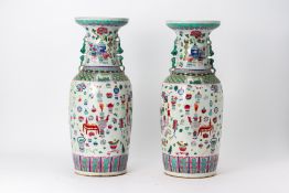 A PAIR OF LARGE FAMILLE ROSE 'HUNDRED ANTIQUES' VASES