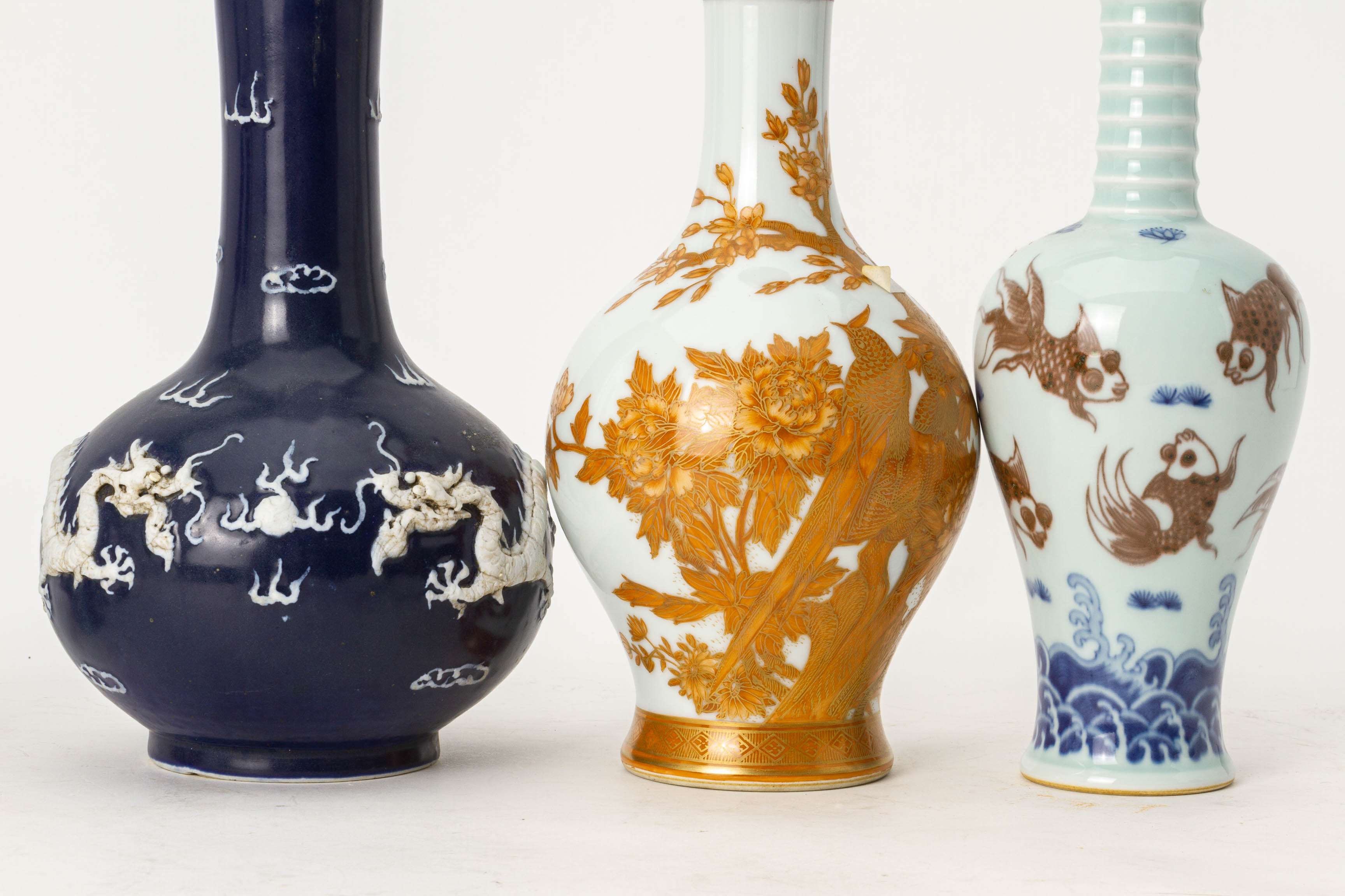 A GROUP OF NINE CHINESE PORCELAIN VASES - Image 3 of 4