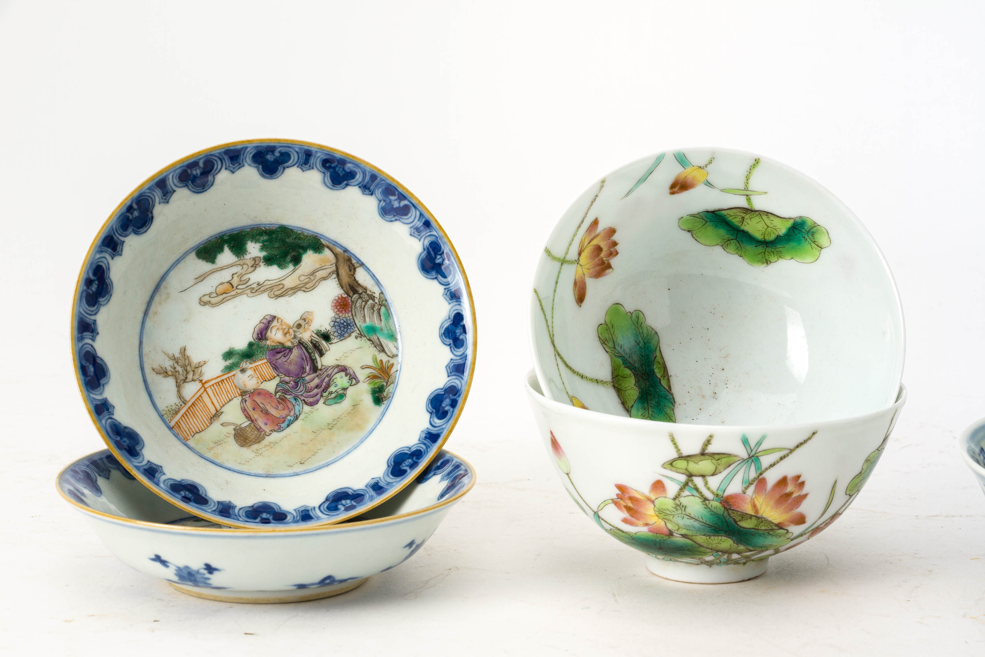 FOUR PAIRS OF CHINESE PORCELAIN SMALL BOWLS - Image 3 of 18