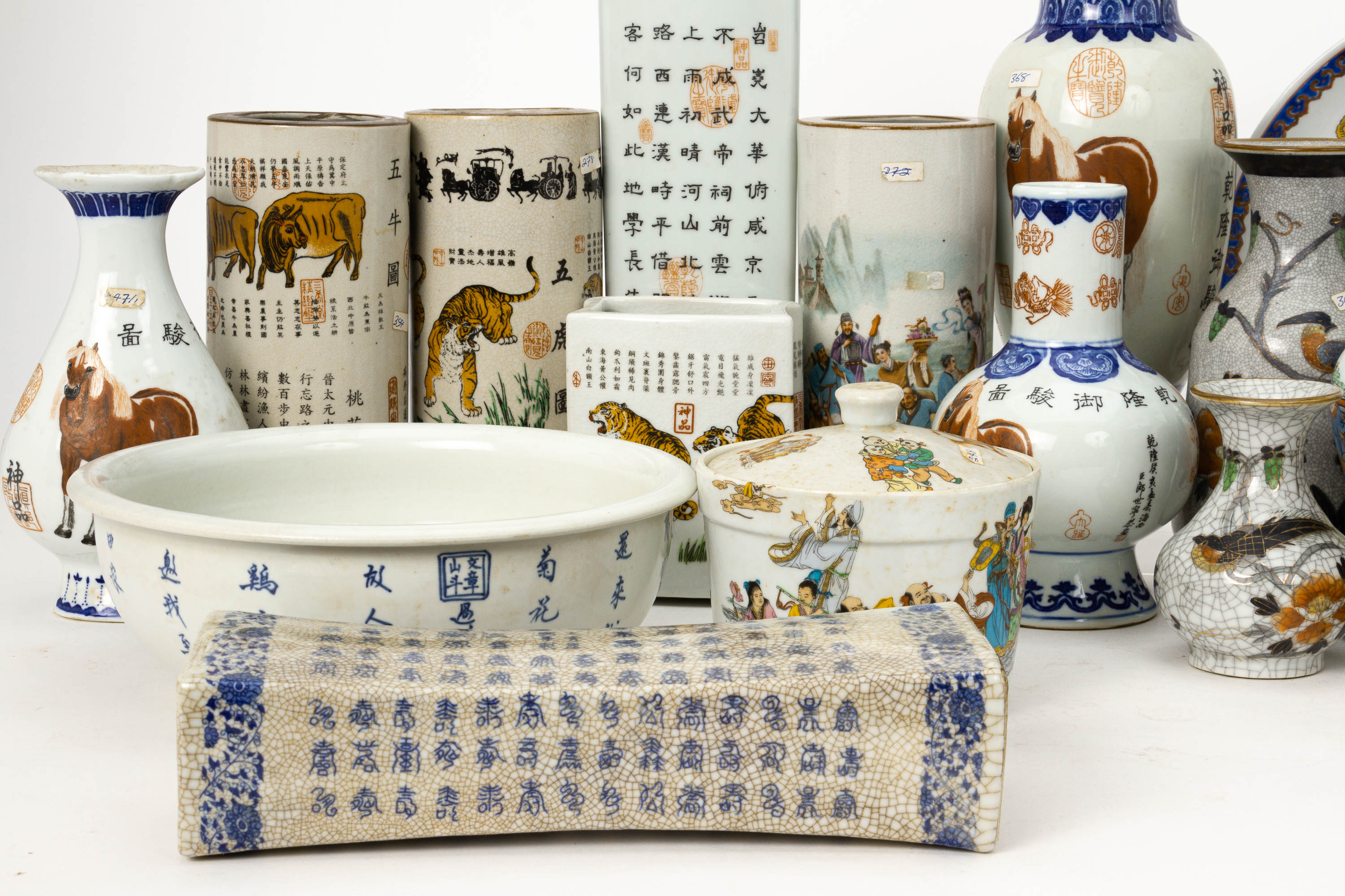 A LARGE GROUP OF CHINESE TRANSFER PRINTED CERAMICS - Image 3 of 3