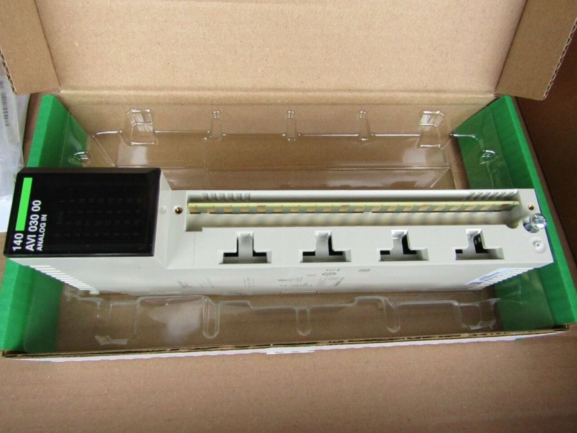 Schneider Modicon Quantum Automation PLC I/O Module 0-10v - Head 1355205