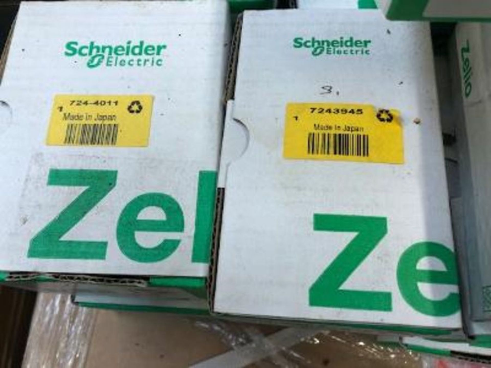 10 x Schneider PID Temperature Controllers Zelio Reg- different models - Image 3 of 3