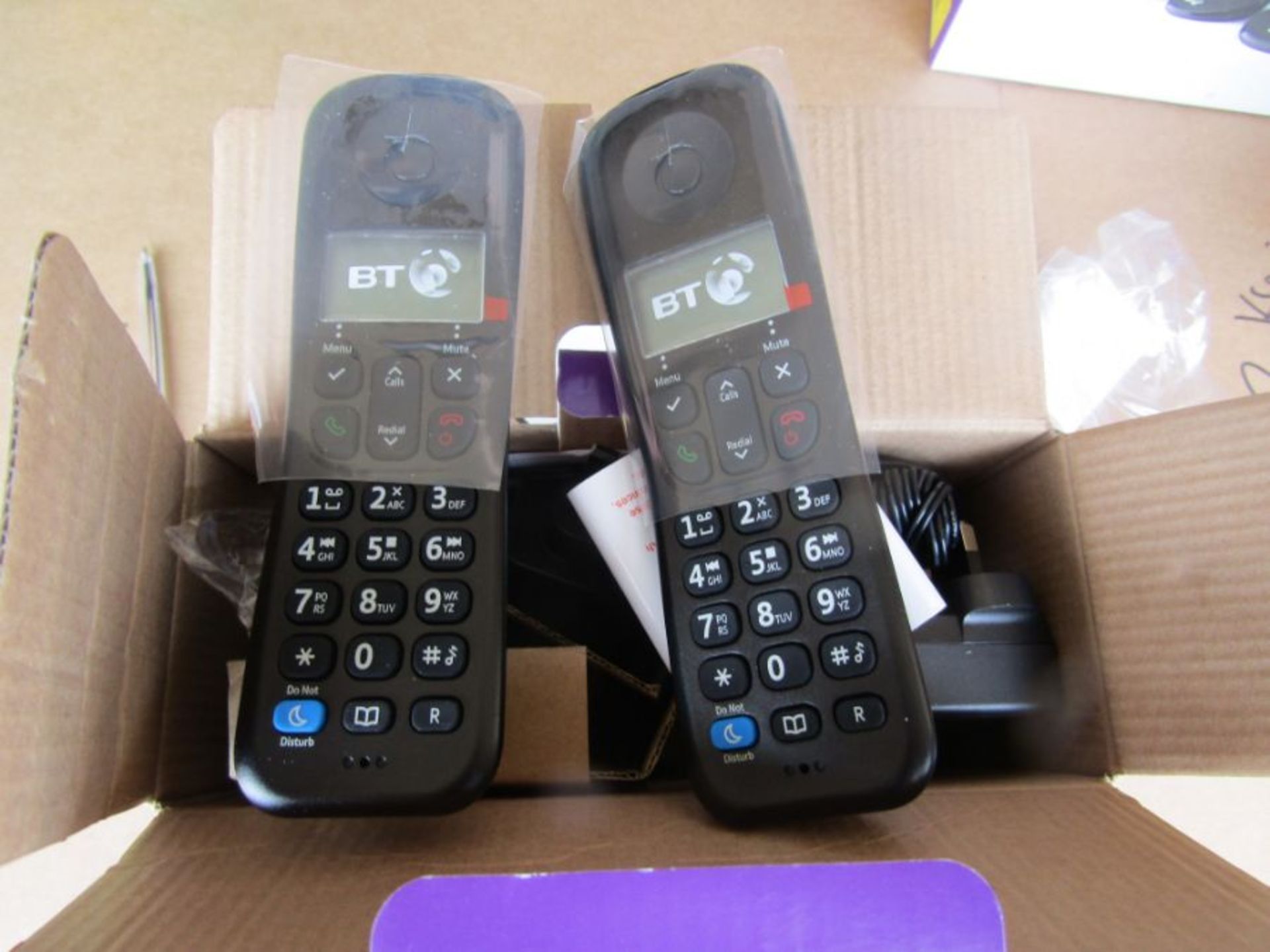 BT Everyday DECT TAM TRIO Cordless Answerphone Telephone 3 Handsets IT 1728213