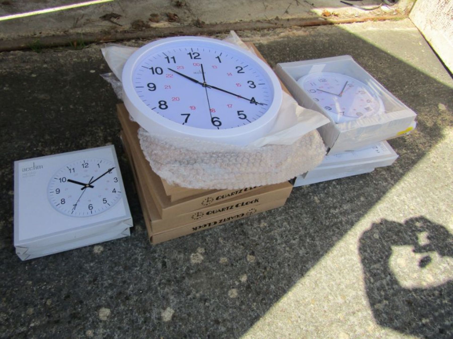 17 x White 24 hour track wall clocks - 3 different sizes 225 - 300mm H7