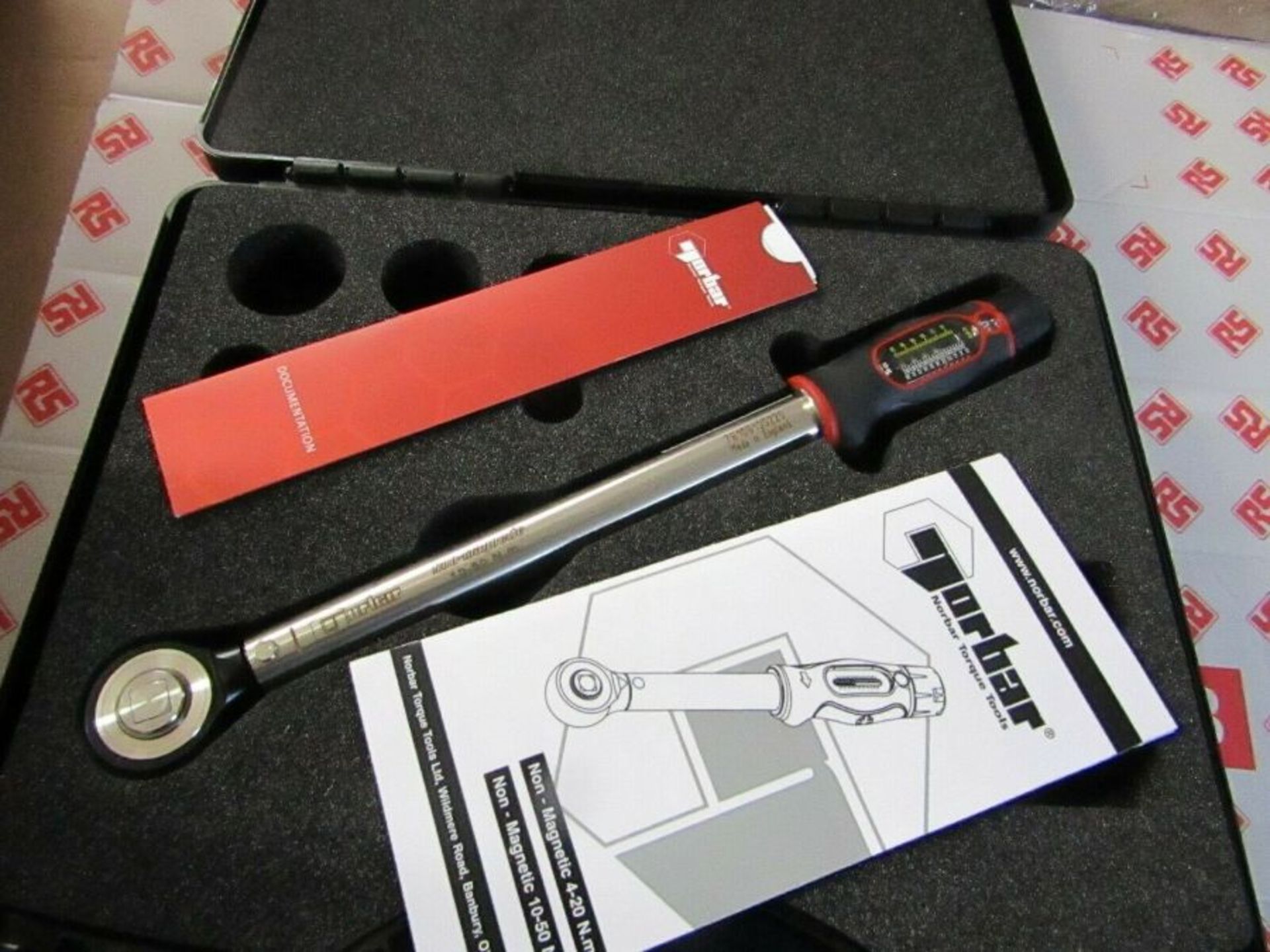 Norbar Tools 3/8in Square Drive Non-Magnetic Torque Wrench 10-50Nm Table 1750909