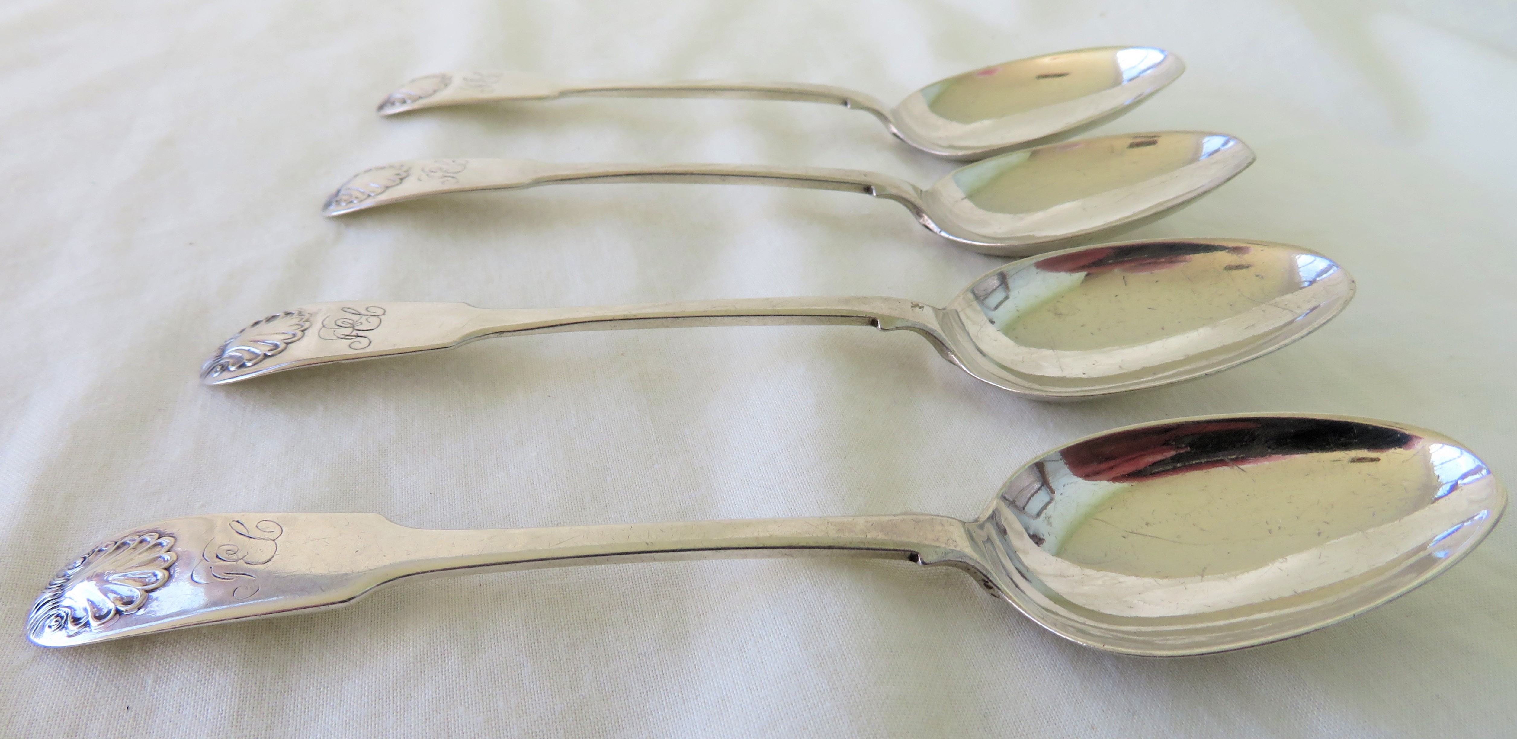 Rare Lot of 4 Scottish Provincial "Forres" Silver Teaspoons - William Ferguson c 1825-35. - Image 4 of 22