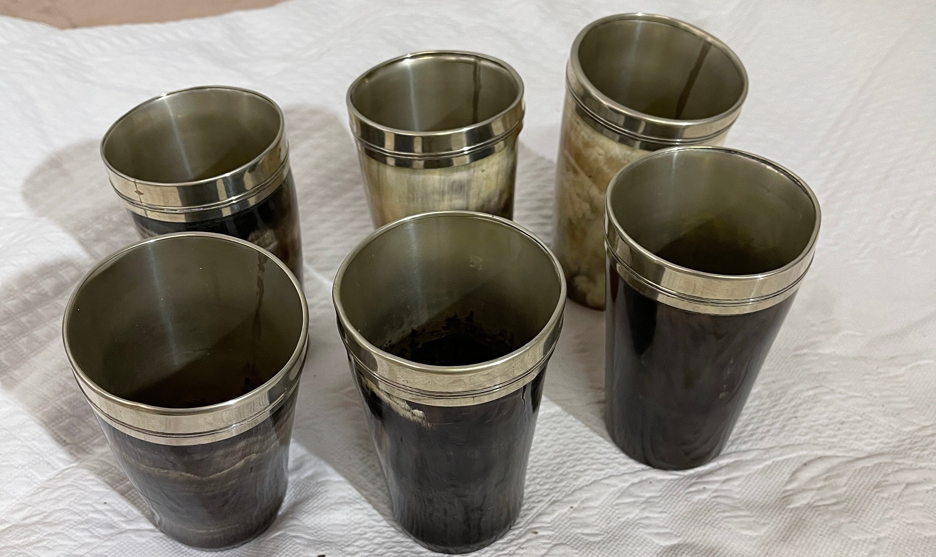 Lot of 6 Antique Horn Beakers with Silver Plated Rims - 112mm tall. - Image 3 of 5