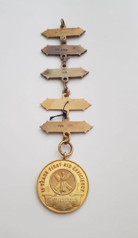 London North Eastern Railway 9 ct Gold First Aid Efficiency Medal and Bars - 1929. - Image 2 of 2