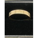 18ct Gold Band - UK size O 1/2 - 2.25 grams.