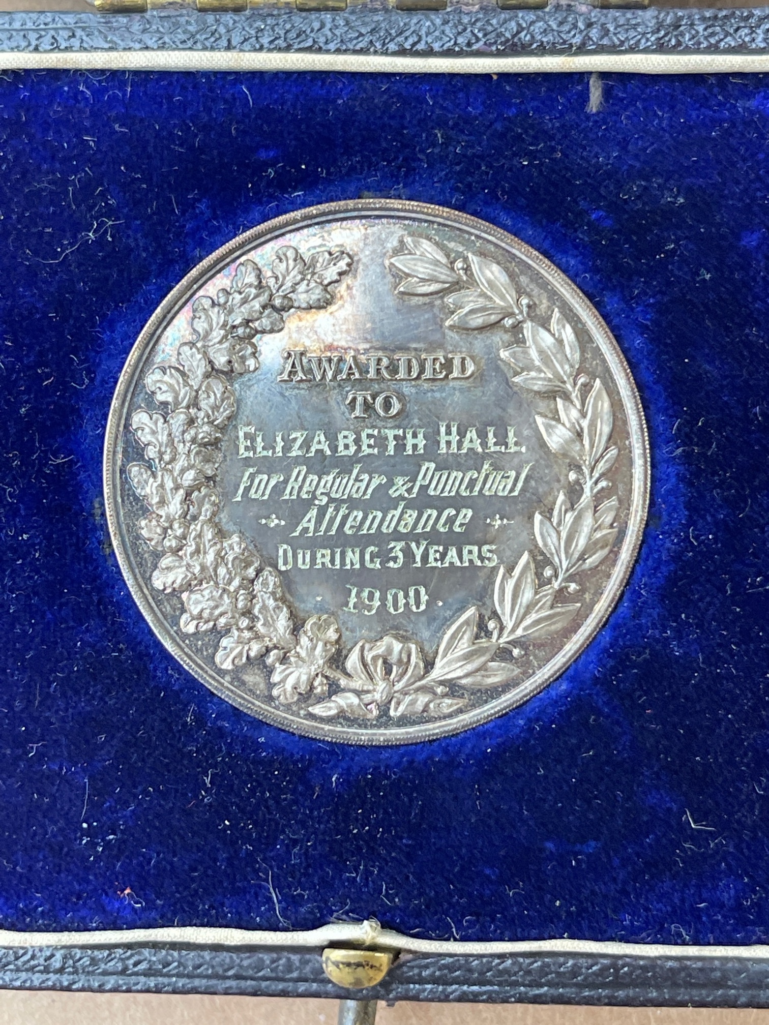 Vintage Boxed Port Sunlight Schools 1900 attendance medal awarded to Elizabeth Hall - 37mm diameter. - Image 3 of 4