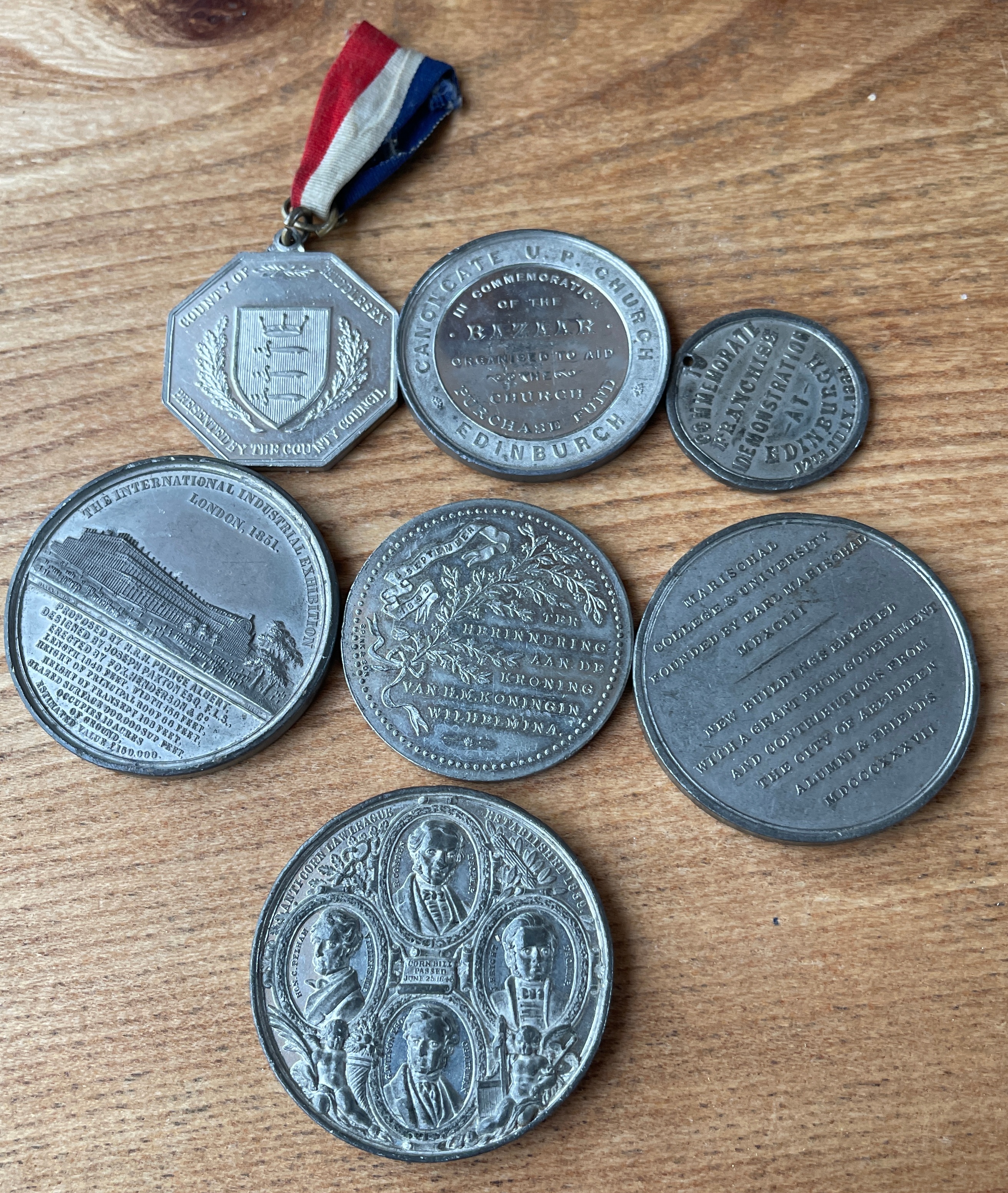 Lot of various Antique Aliminium Medals to include Robert Peel example - largest 50mm daimeter.