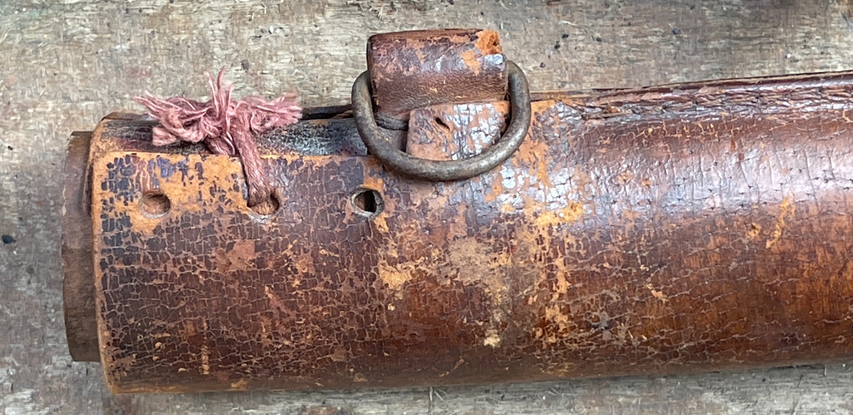 Antique Japanese Wakizashi Sword and Jungle Cover with WW2 Fittings - 30"" overall with 19 1/4"" bla - Image 14 of 14