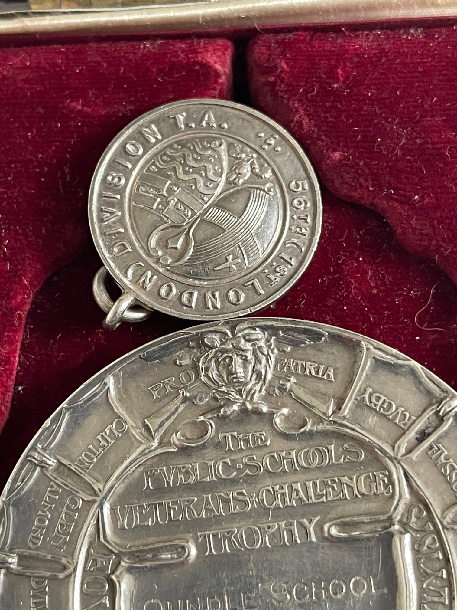 Antique Boxed Silver Public Schools Veterans Challenge Trophy Oundle School Veterans 1922 Medal 60mm - Image 4 of 6