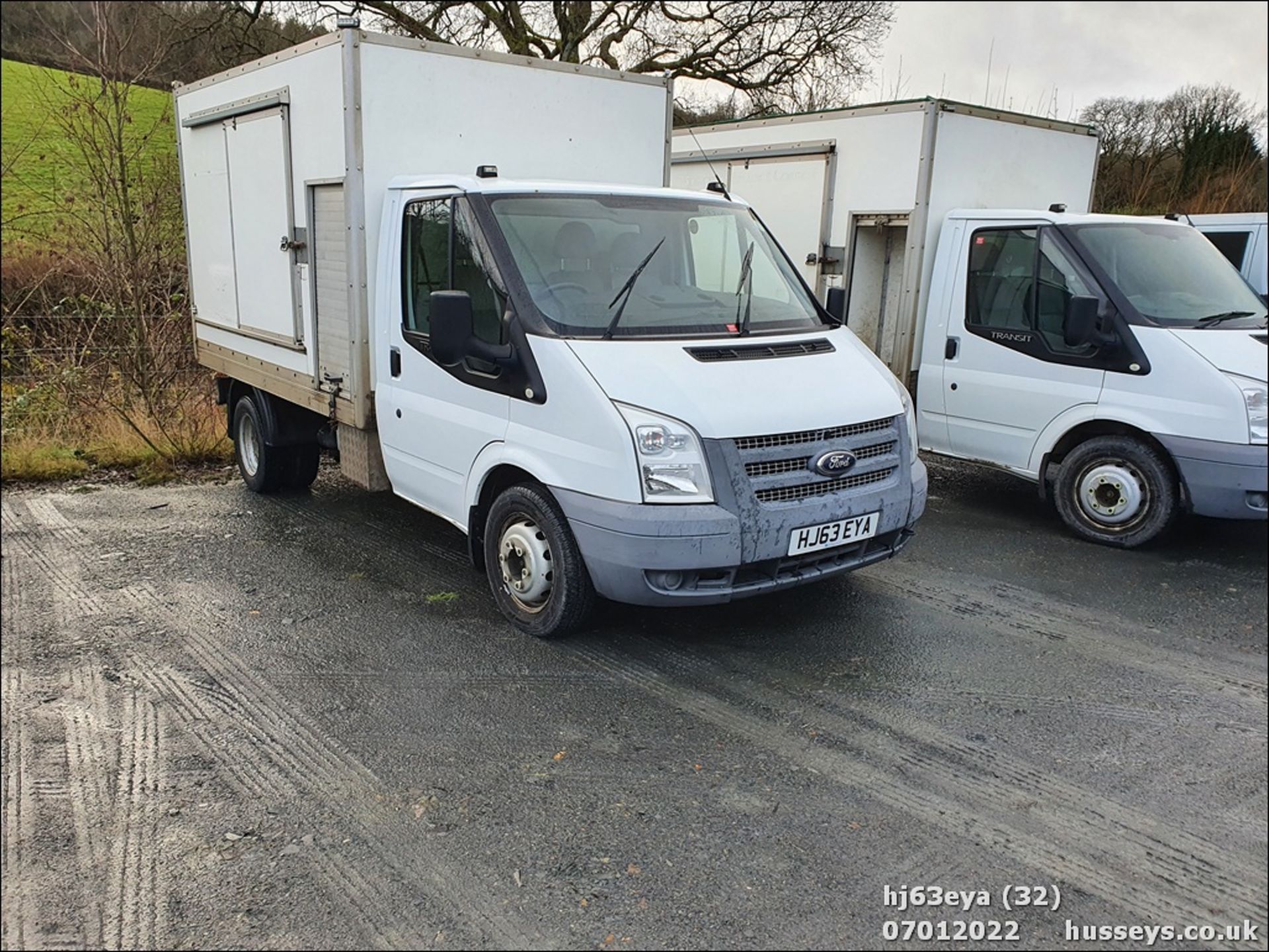 13/63 FORD TRANSIT 100 T350 RWD - 2198cc 3dr Tipper (White, 65k) - Image 32 of 32