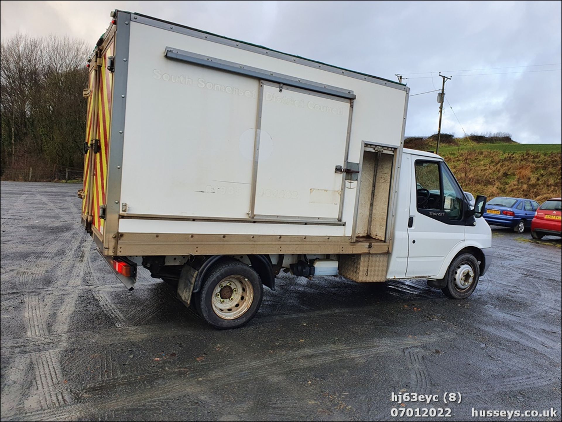 13/63 FORD TRANSIT 100 T350 RWD - 2198cc 3dr Tipper (White, 126k) - Image 9 of 34