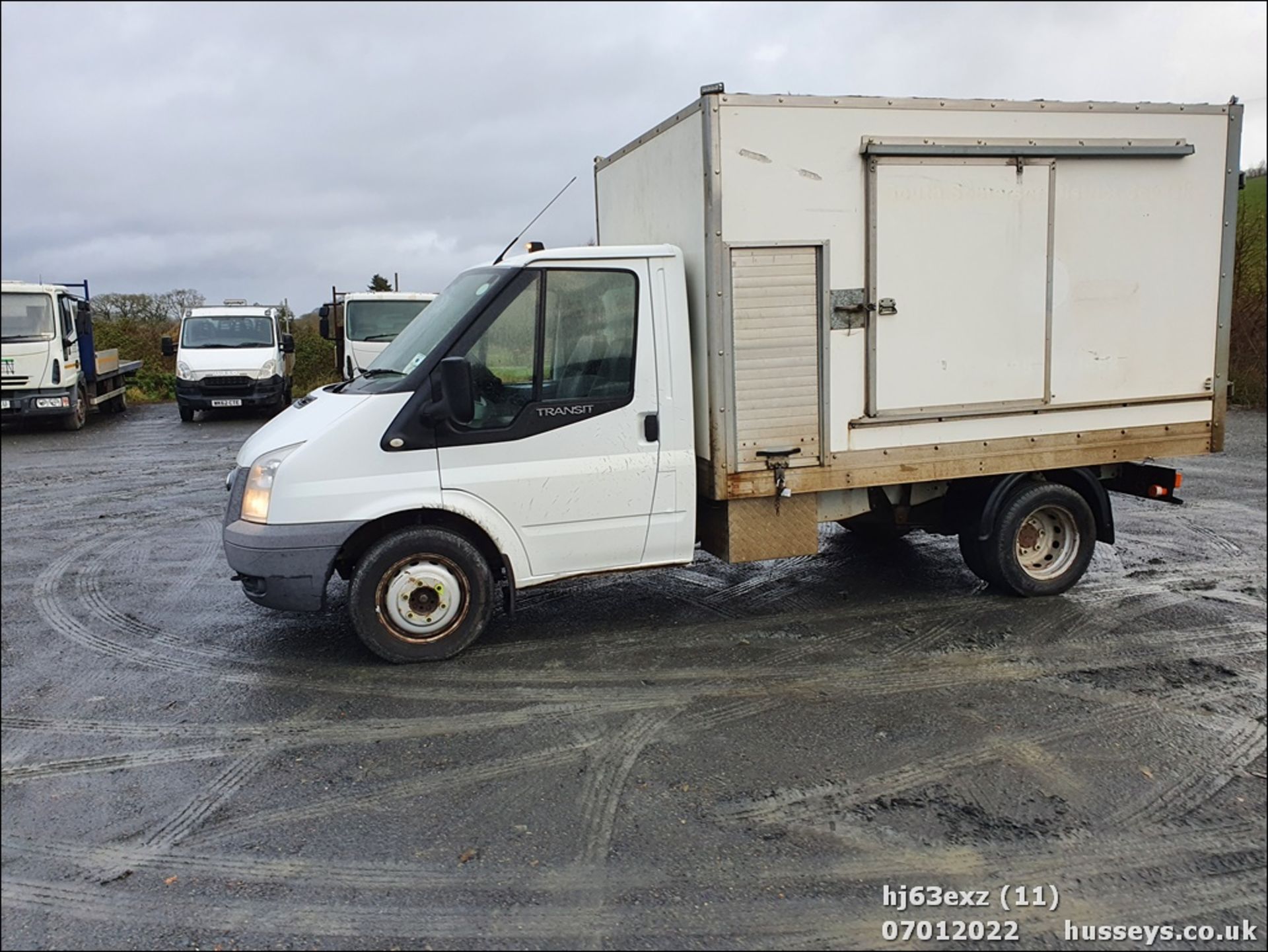 13/63 FORD TRANSIT 100 T350 RWD - 2198cc 3dr Tipper (White, 72k) - Image 14 of 30